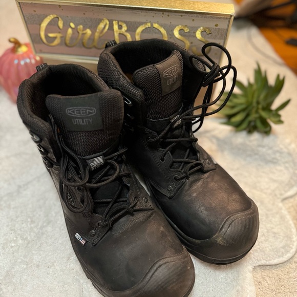 Keen Black Tactical Boots with Rugged Sole - Picture 2 of 7